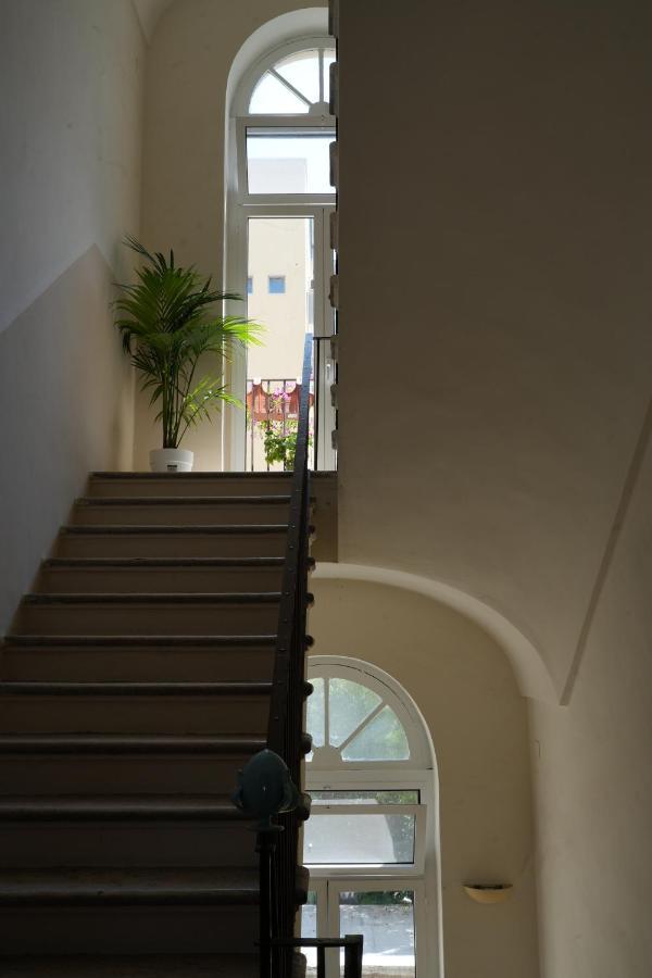 בארי Palazzo Manzoni Apartments מראה חיצוני תמונה
