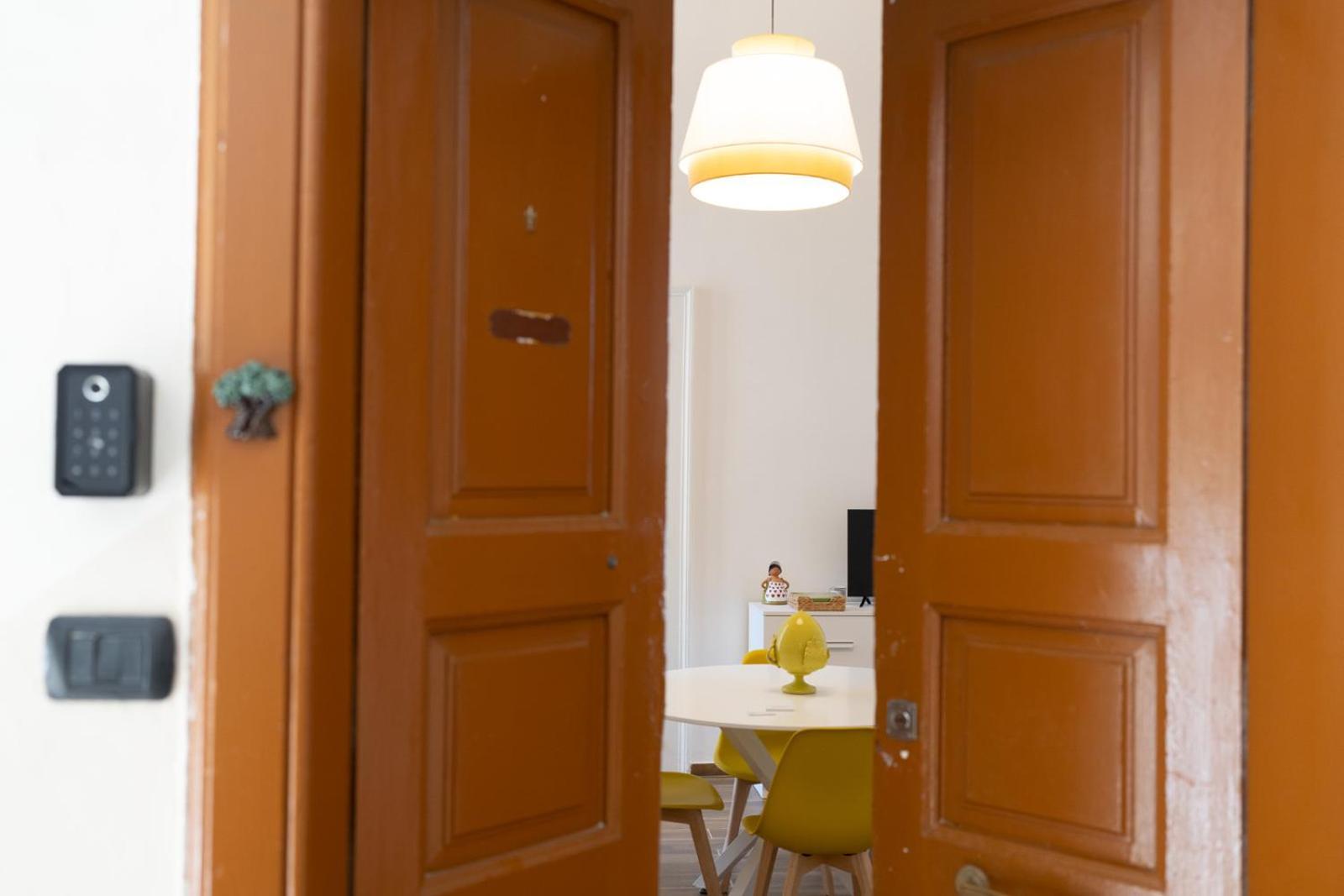 בארי Palazzo Manzoni Apartments חדר תמונה